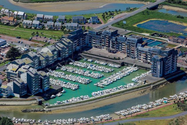 Les Marines Apartment Курсел-сюр-Мер Екстериор снимка